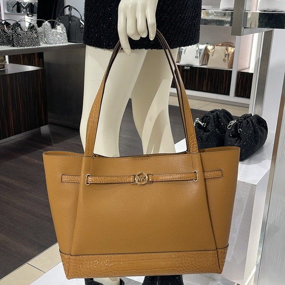 MICHAEL KORS
Reed Large Leather Belted Satchel Shoulder Tote Handbag 
Deer NWT - Picture 9 of 16